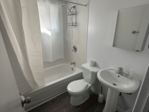 4 Bathroomv2