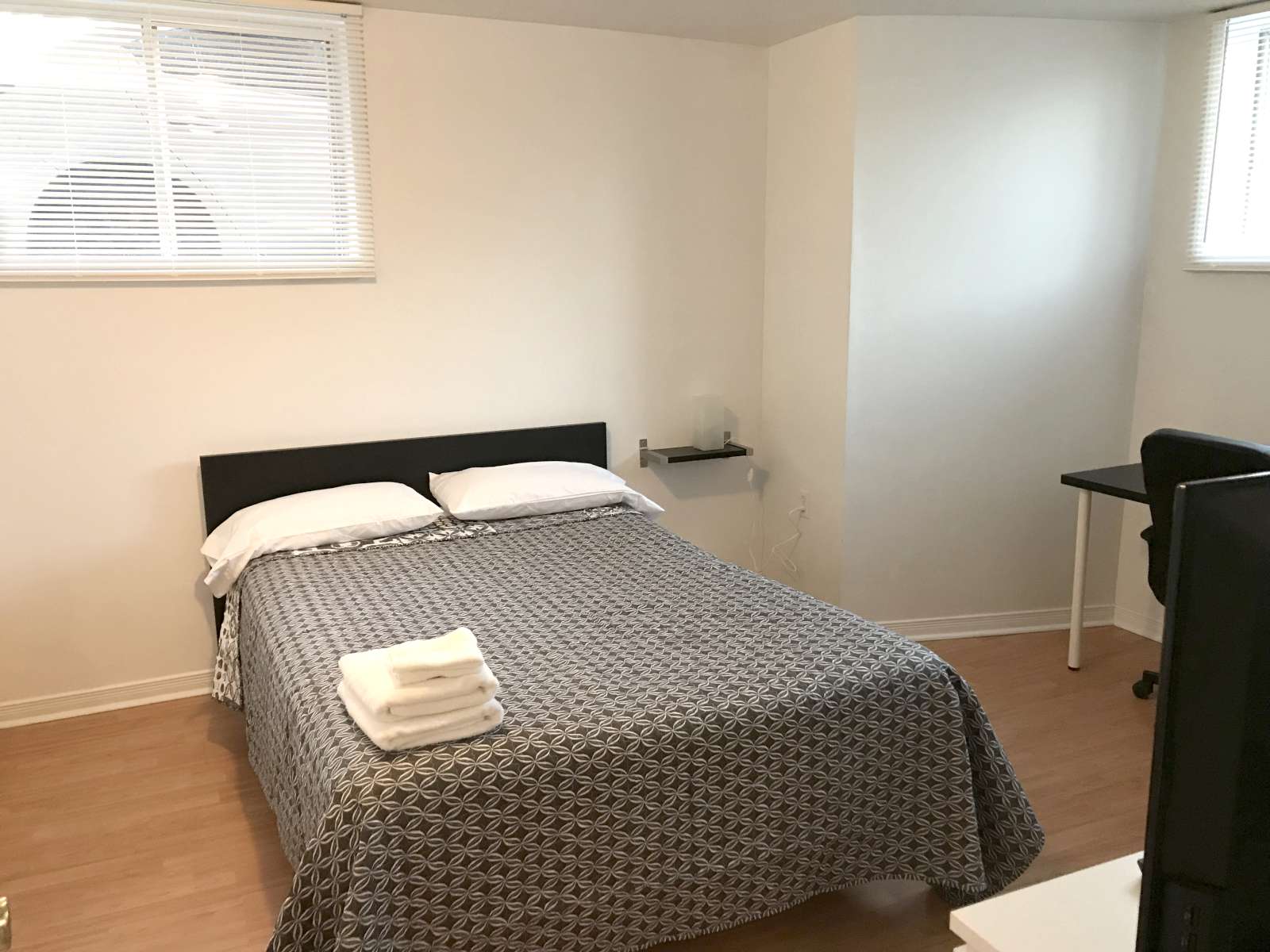 4 Room