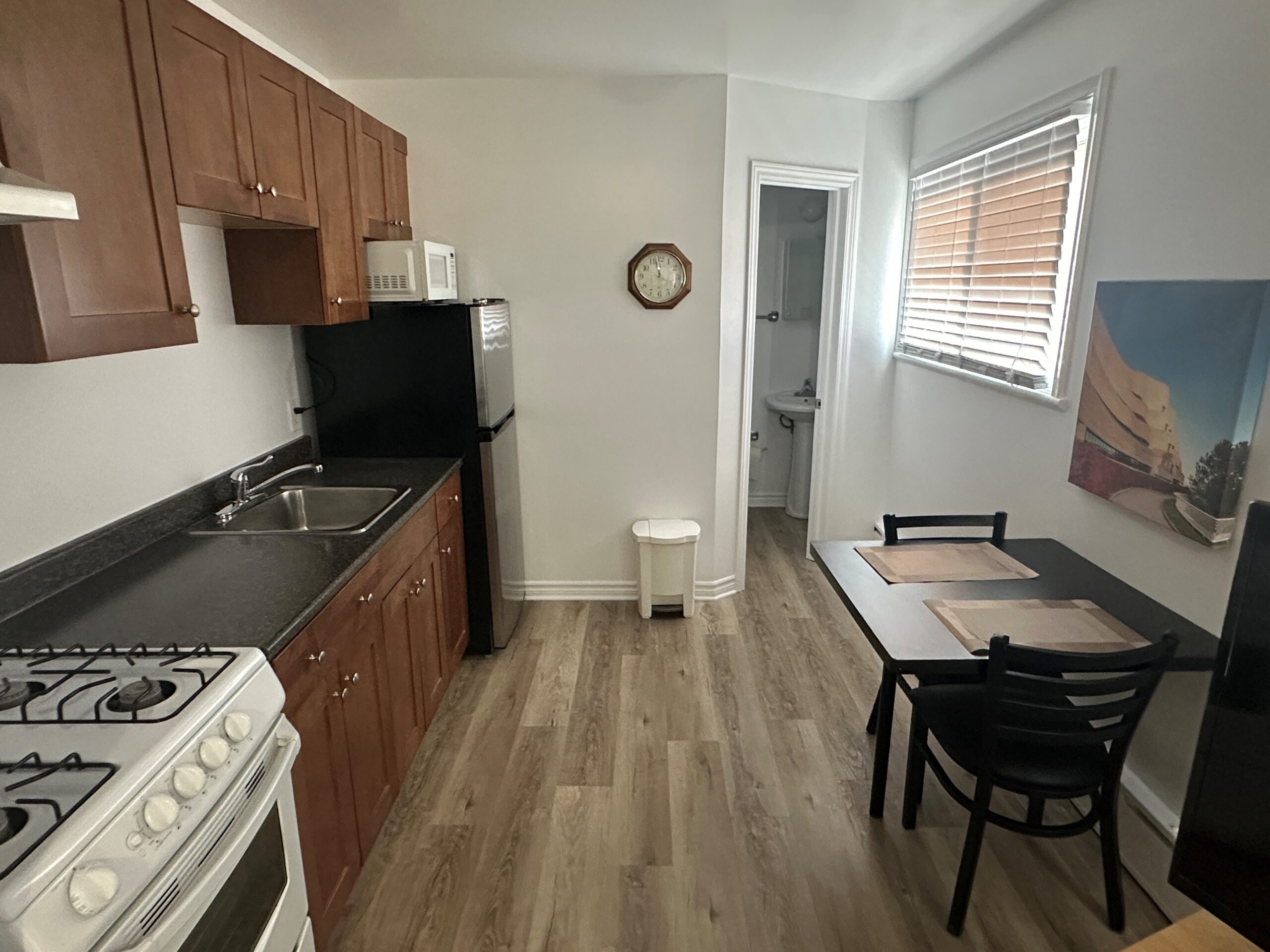 6 Kitchen View-1200v2