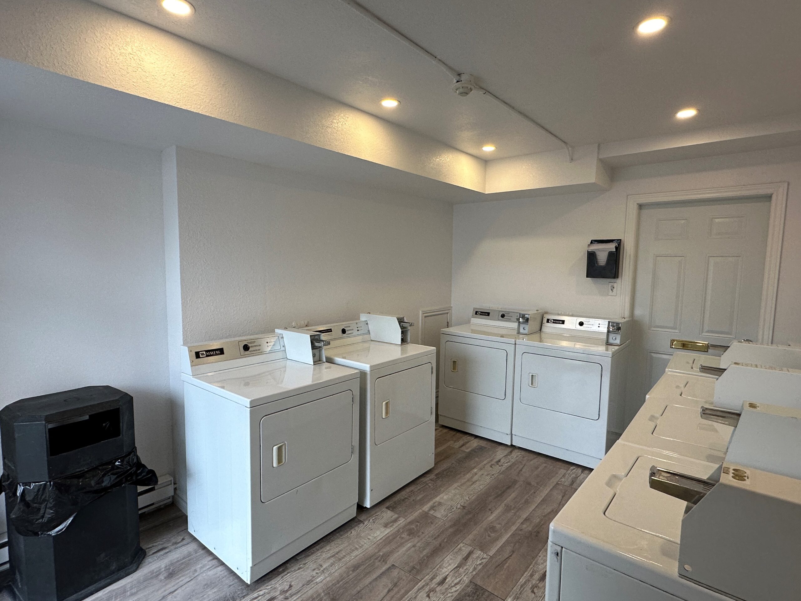 7 Coin Laundryv2 (1)