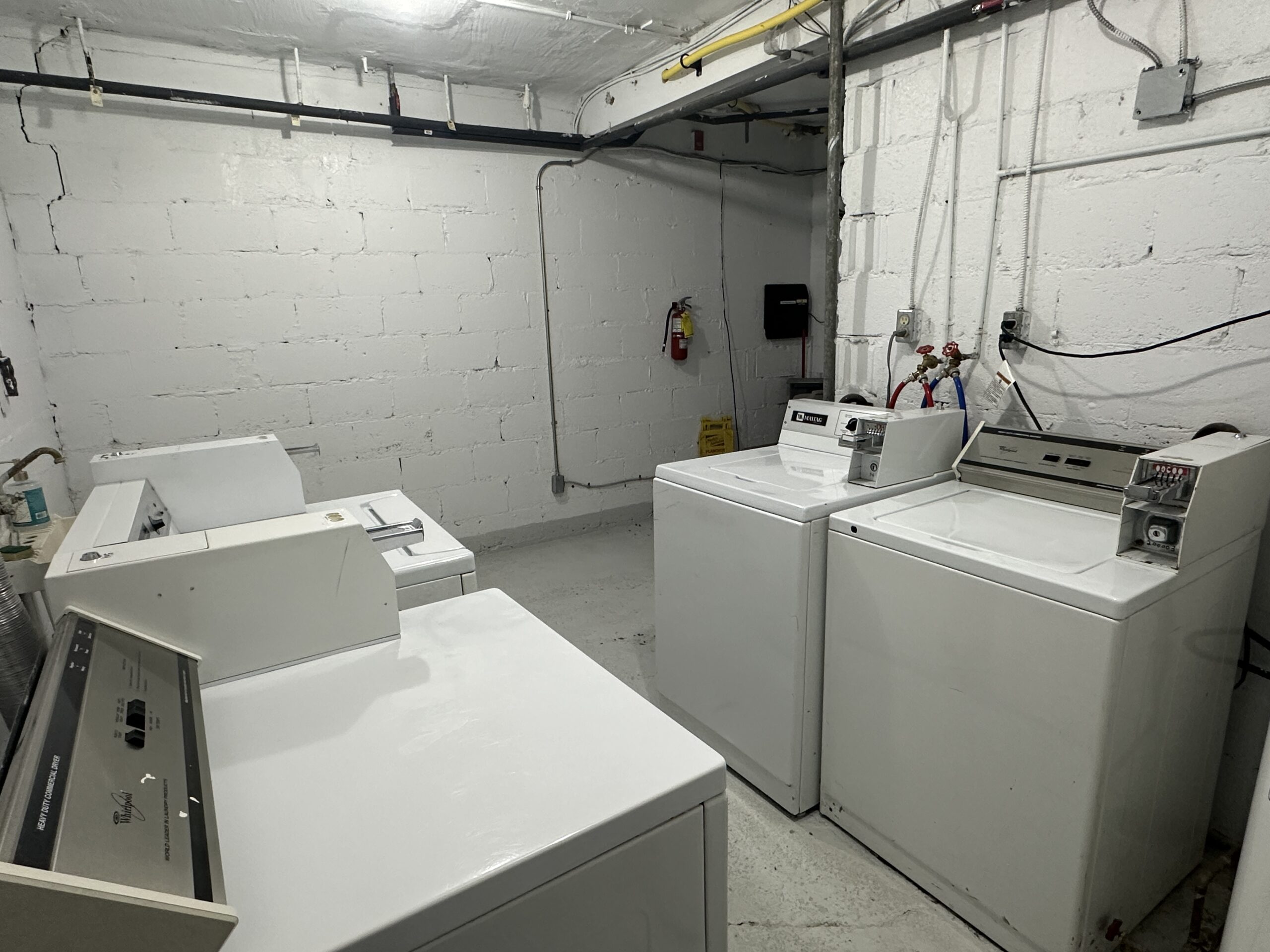 C100 Laundry Room